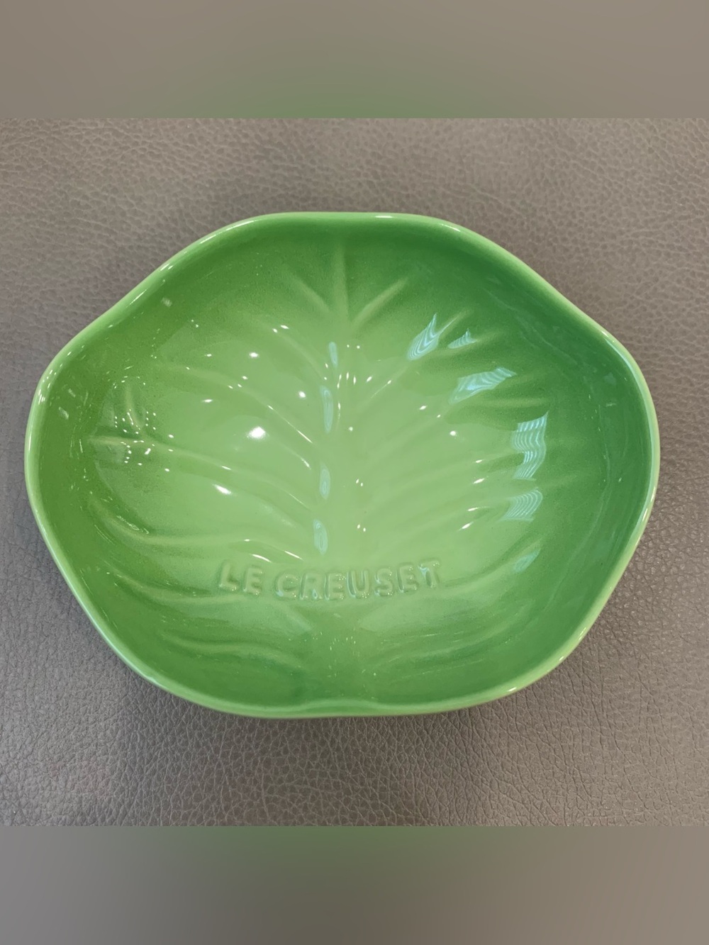 BNWT Le Creuset 13cm Small Cabbage Dish Palm -No Box